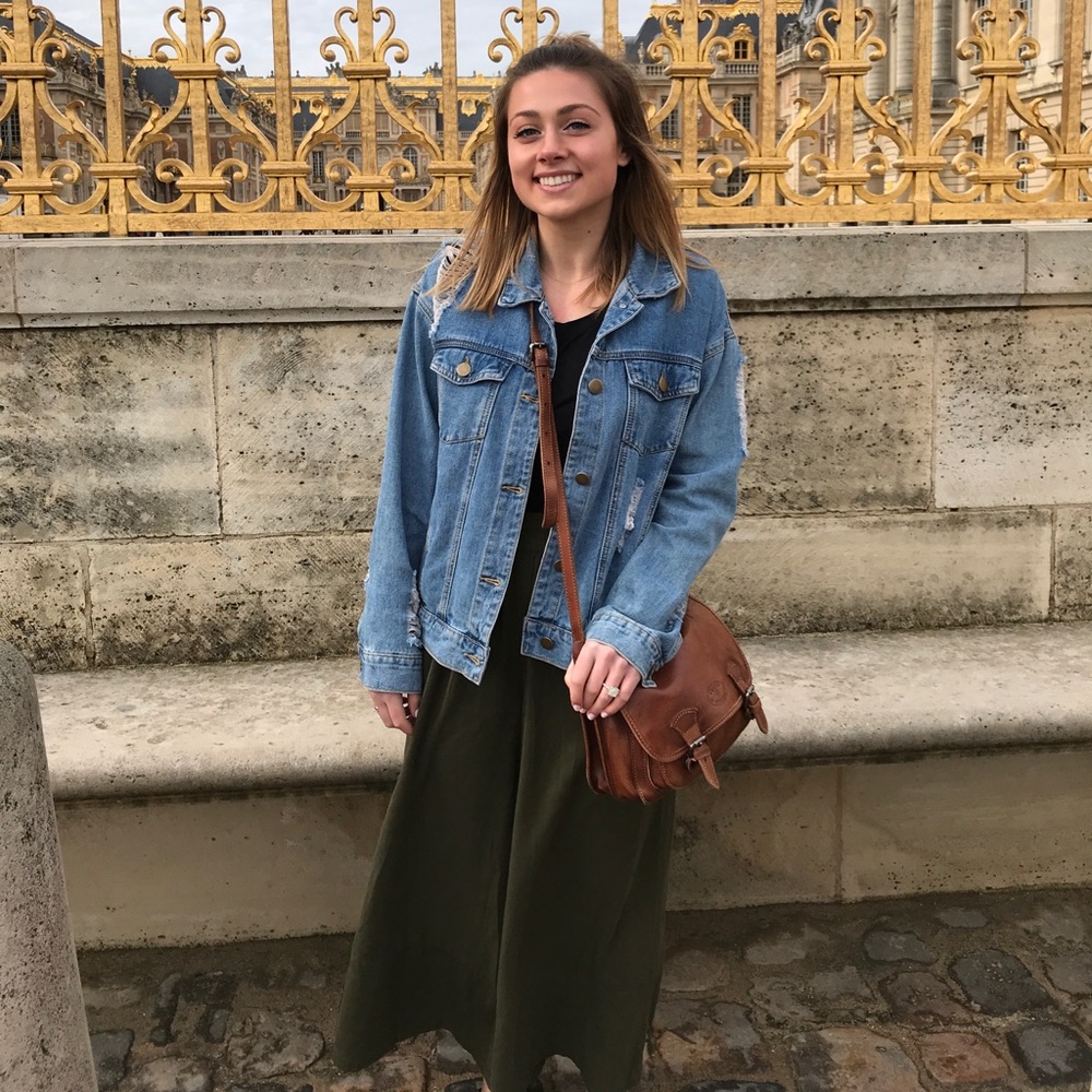 Meet your Posher, Suzanne